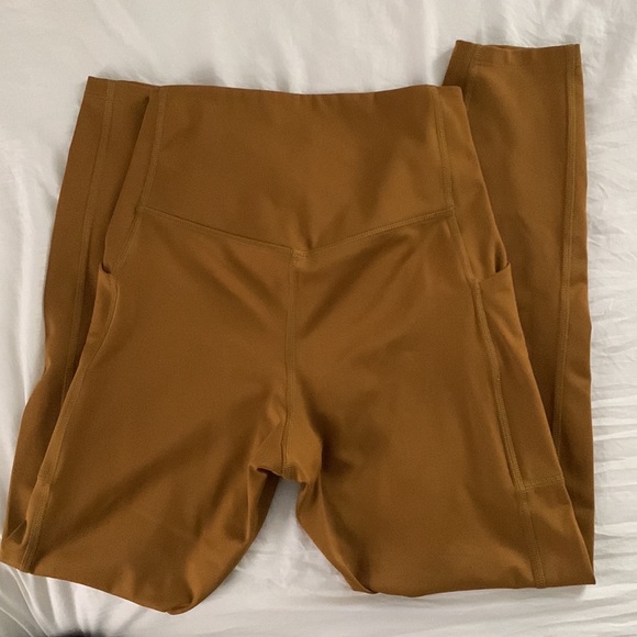 Girlfriend Collective Women's Compressive High-Rise Saddle Legging - Picture 5 of 5